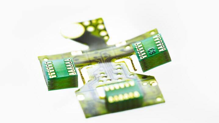 Small rigid-flex PCB with tiny rigid areas